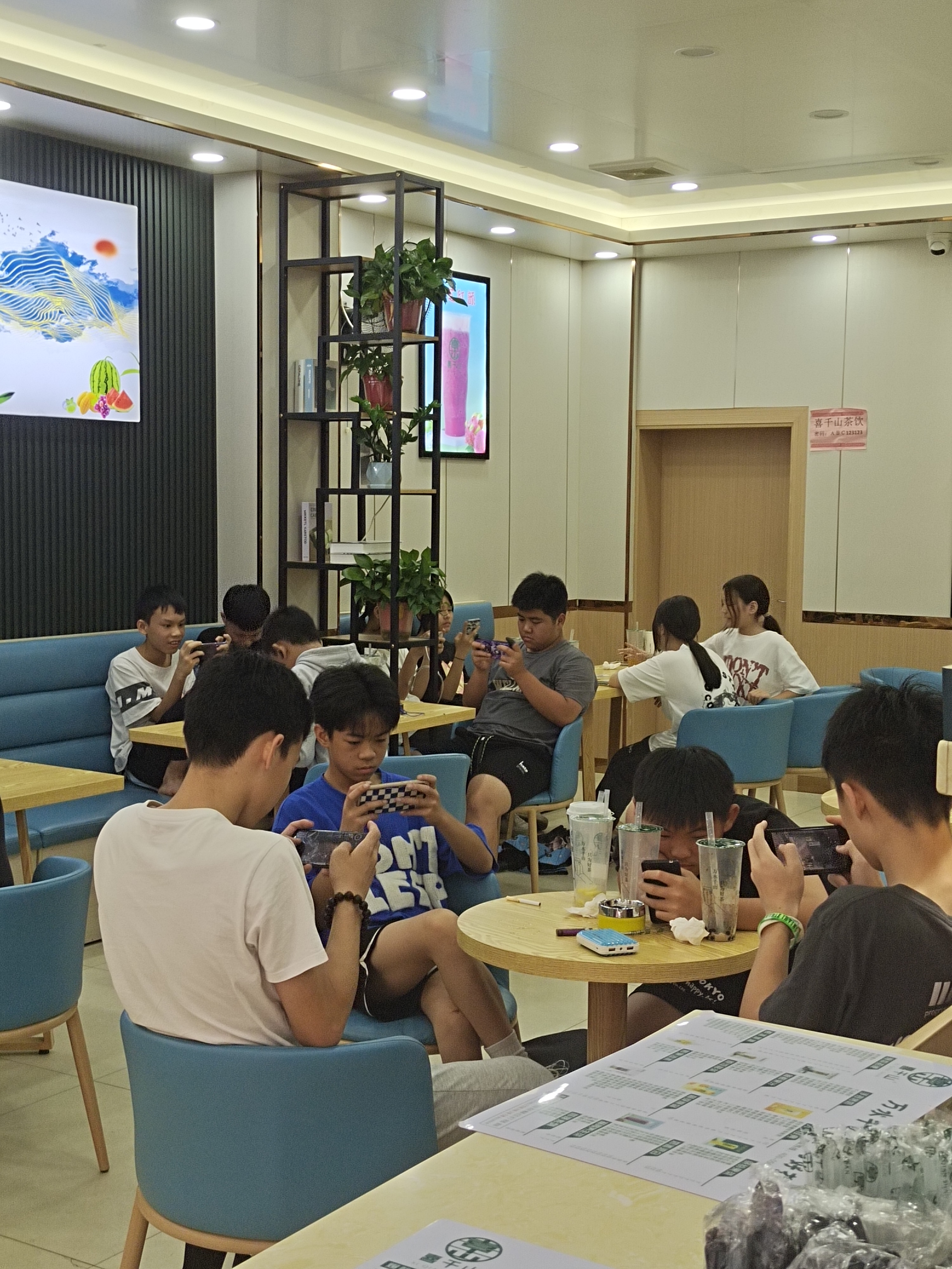 这算是10后的天下？
