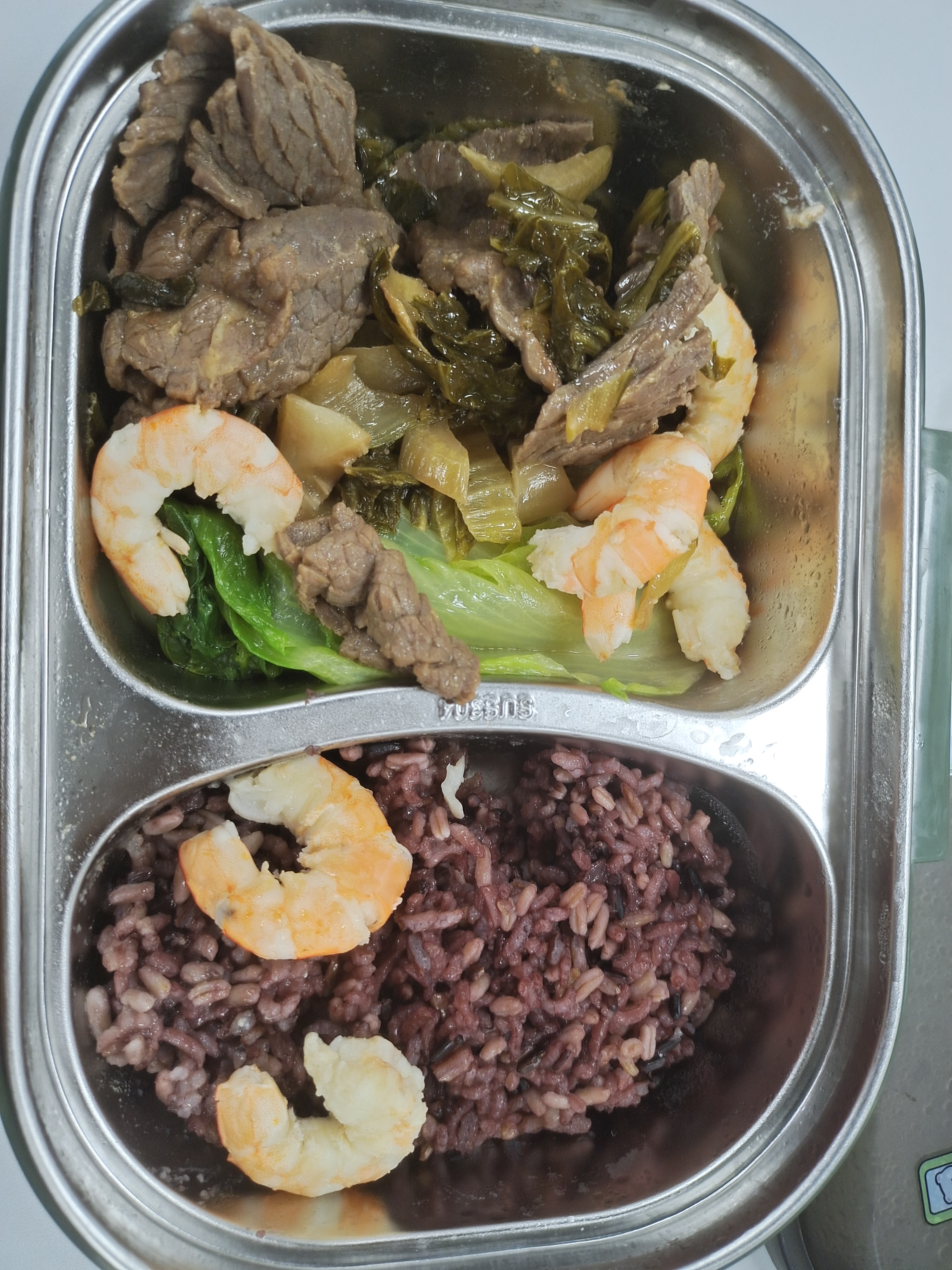 妈妈帮忙做的午餐